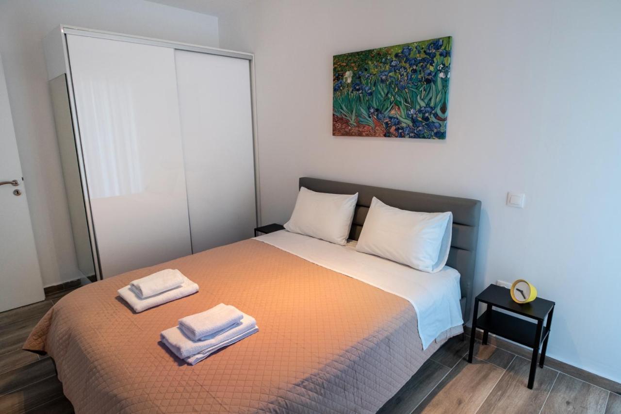 Cozy Apartment In Palaio Faliro With A Great View Athens Exterior photo