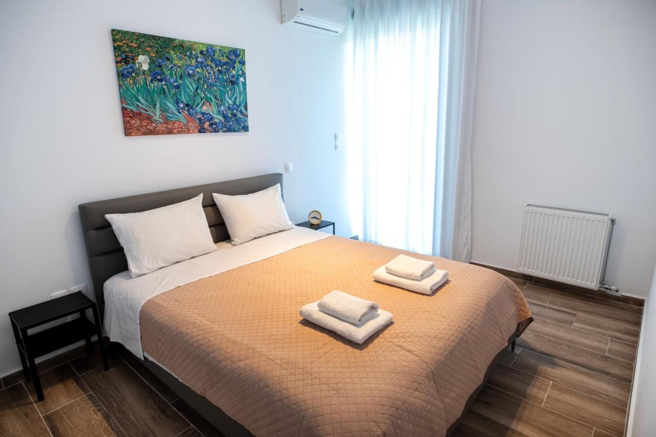 Cozy Apartment In Palaio Faliro With A Great View Athens Exterior photo